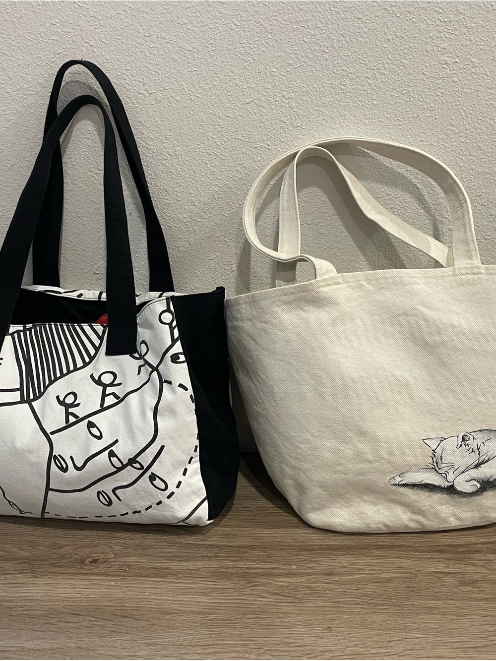 Two tote beach canvas bags Shantell Martin and sleepy cat
